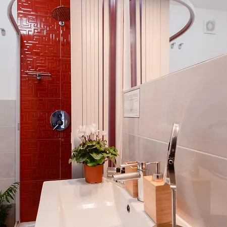 Monteoliveto 33 Neapel