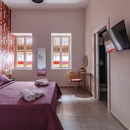 Monteoliveto 33 * 나폴리