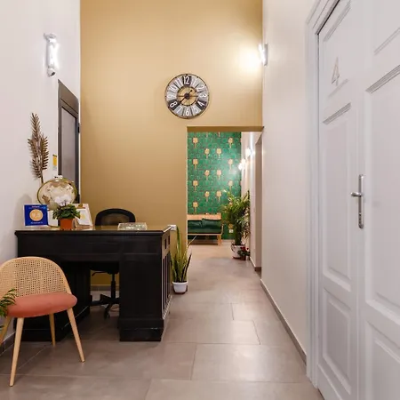 Ξενοδοχείο Monteoliveto 33 Νάπολη