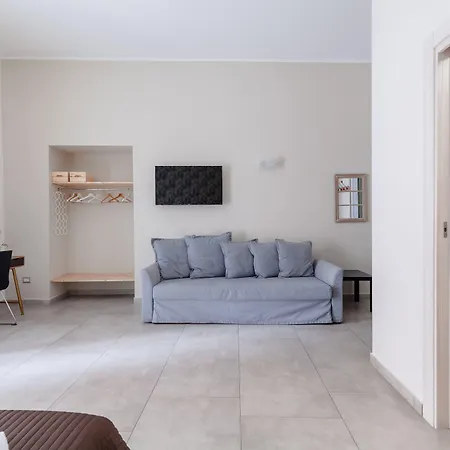 Hotel Monteoliveto 33 Neapol