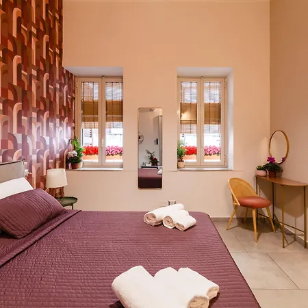 Hotel Monteoliveto 33 Neapol